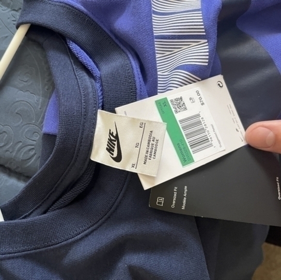 Women's Nike Crewneck - Picture 3 of 3